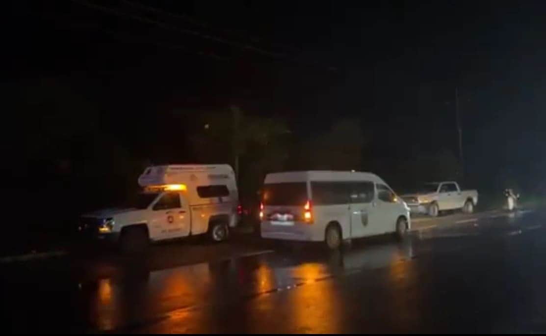 Un tráiler es abandonado con cientos de migrantes en el sur de Veracruz