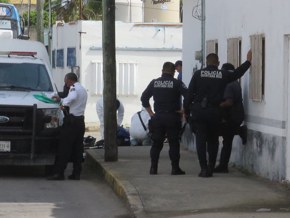 Muere motociclista arrollado por camión en Cancún