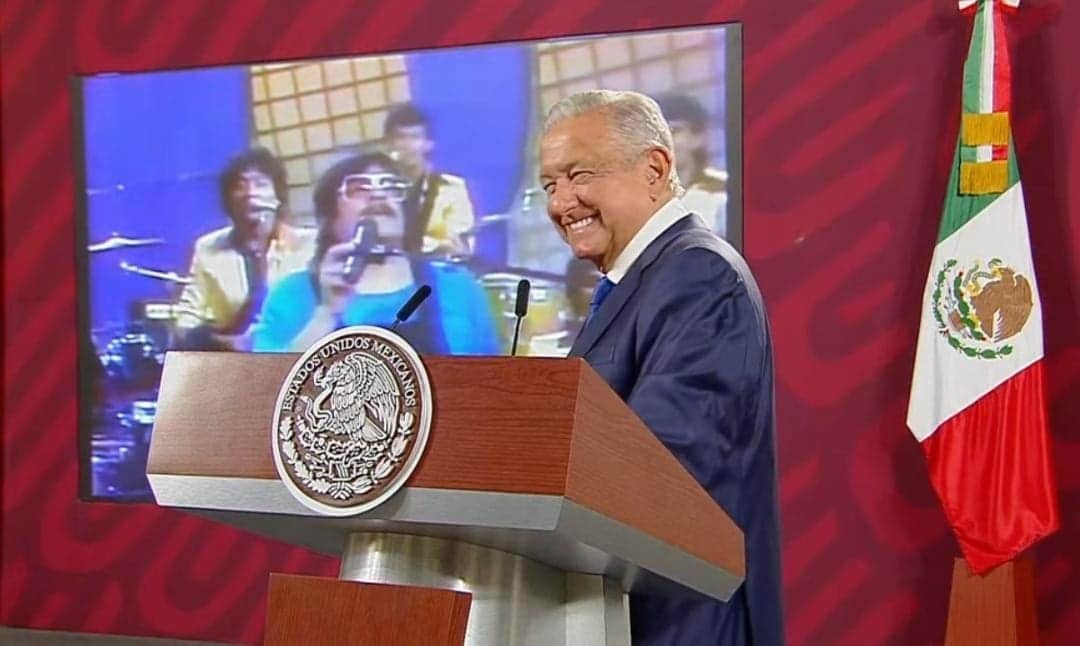 Video: AMLO usa canción de Chico Che para responder a EU y Canadá
