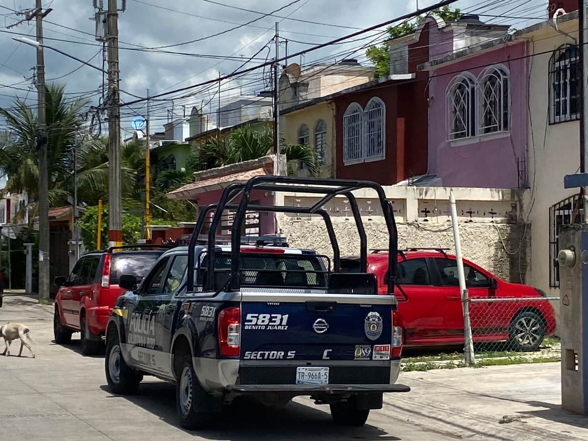 Hallan cuerpo golpeado de una persona al interior de una casa en Cancún