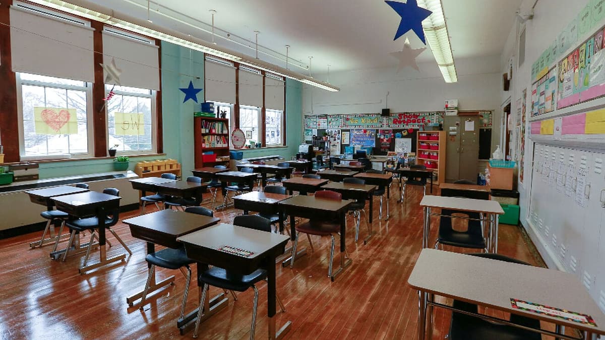 Jueza ordena restaurar el programa “Escuelas de Tiempo Completo” a nivel nacional