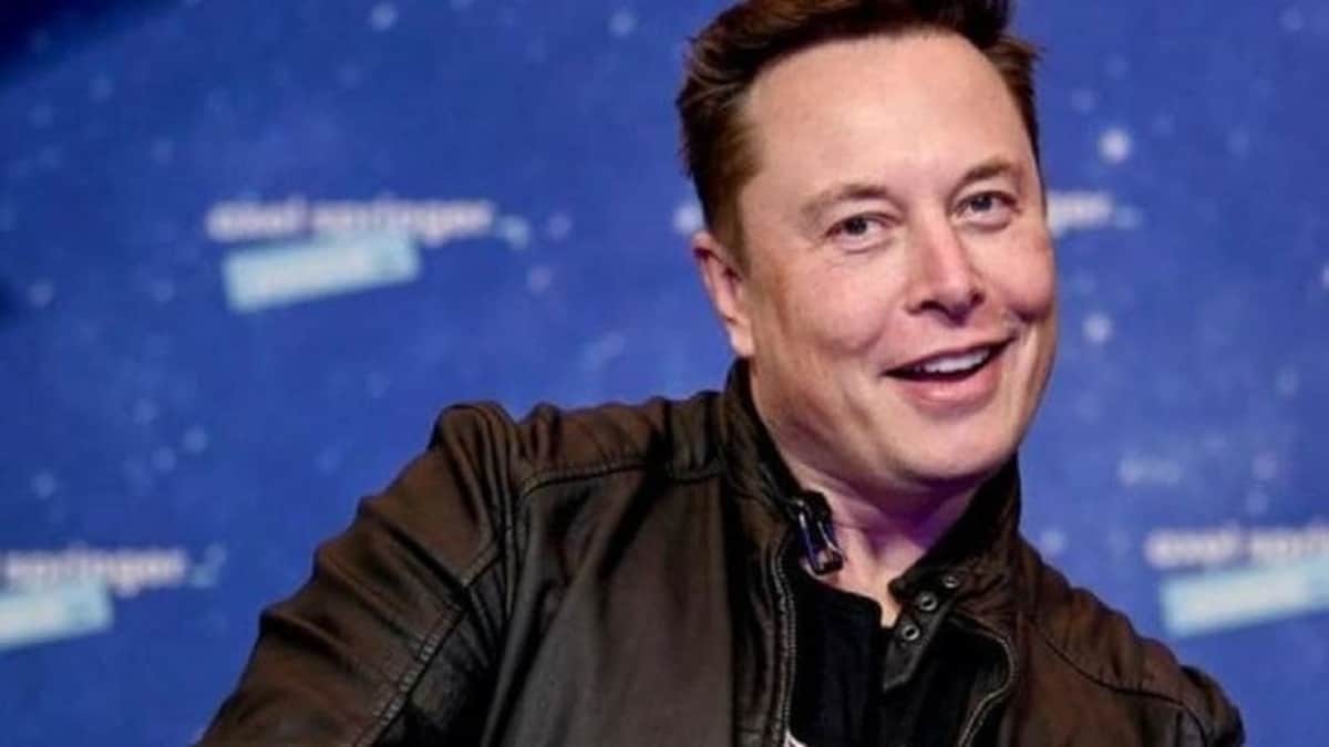 Musk responde a Twitter con mensaje sarcástico y señala que llevará los "bots" al tribunal