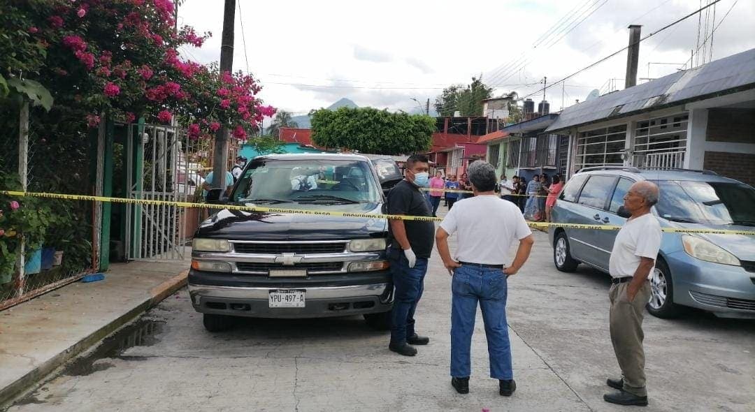 Padrastro asesina con un pico a menor de 12 años que defendía a su madre