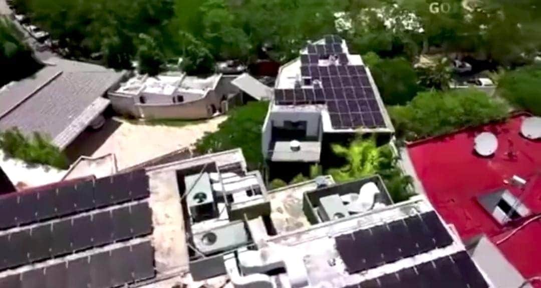 Video: La casa de "Alito" Moreno; con boliche, alberca y aire acondicionado para mascotas