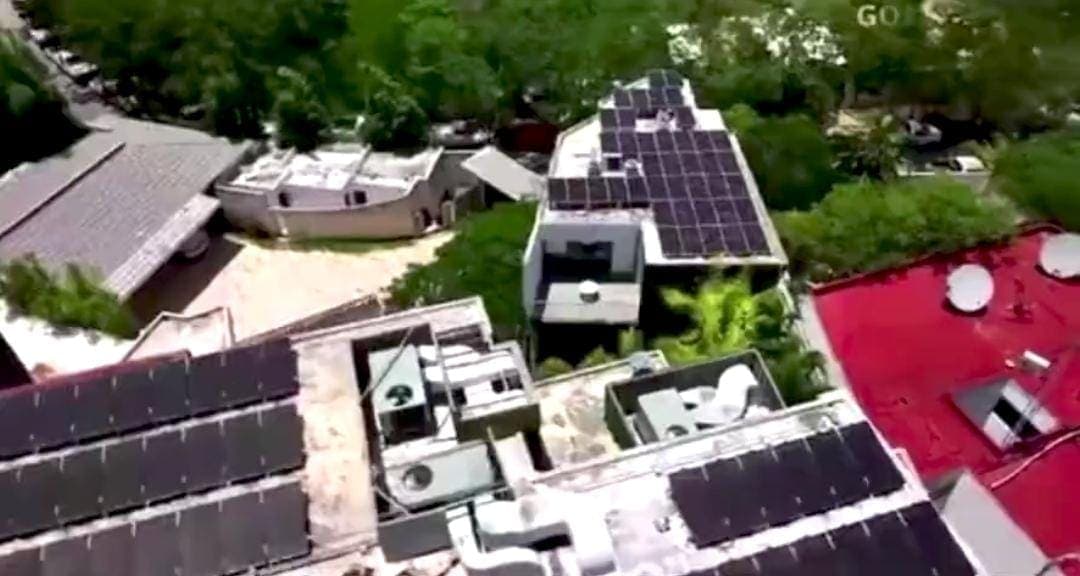 Video: La casa de "Alito" Moreno; con boliche, alberca y aire acondicionado para mascotas