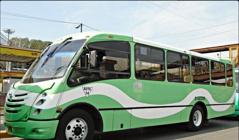 Le tiran los dientes a asaltante en transporte público de Cdmx