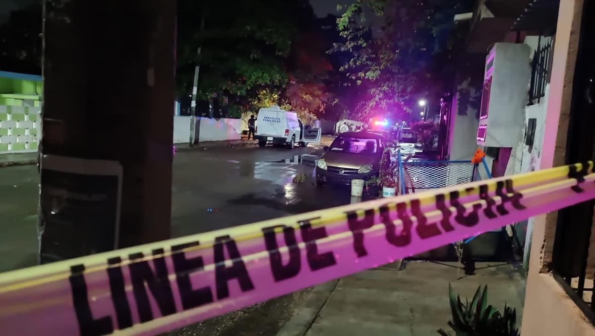 Ejecutan a hombre en las inmediaciones de dos planteles escolares de la Región 96 de Cancún