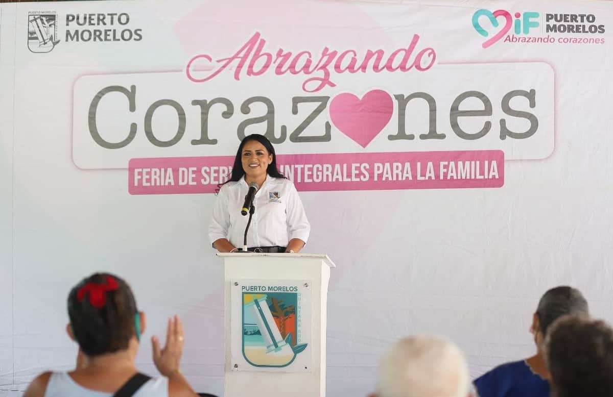 INSTALA BLANCA MERARI TZIU LA FERIA DE SERVICIOS INTEGRALES PARA LA FAMILIA “ABRAZANDO CORAZONES”