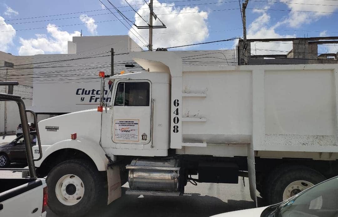 Esperan volqueteros se definan tarifas de acarreo de materiales para el Tren Maya