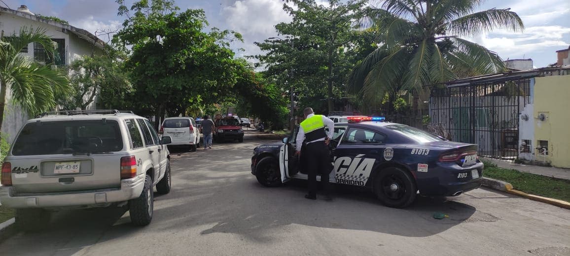 Arde casa en Playa del Carmen; dueño acusa a inquilina de provocar incendio