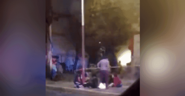 Madre e hijo son asesinados durante asalto a combi; se negaron a entregar pertenencias