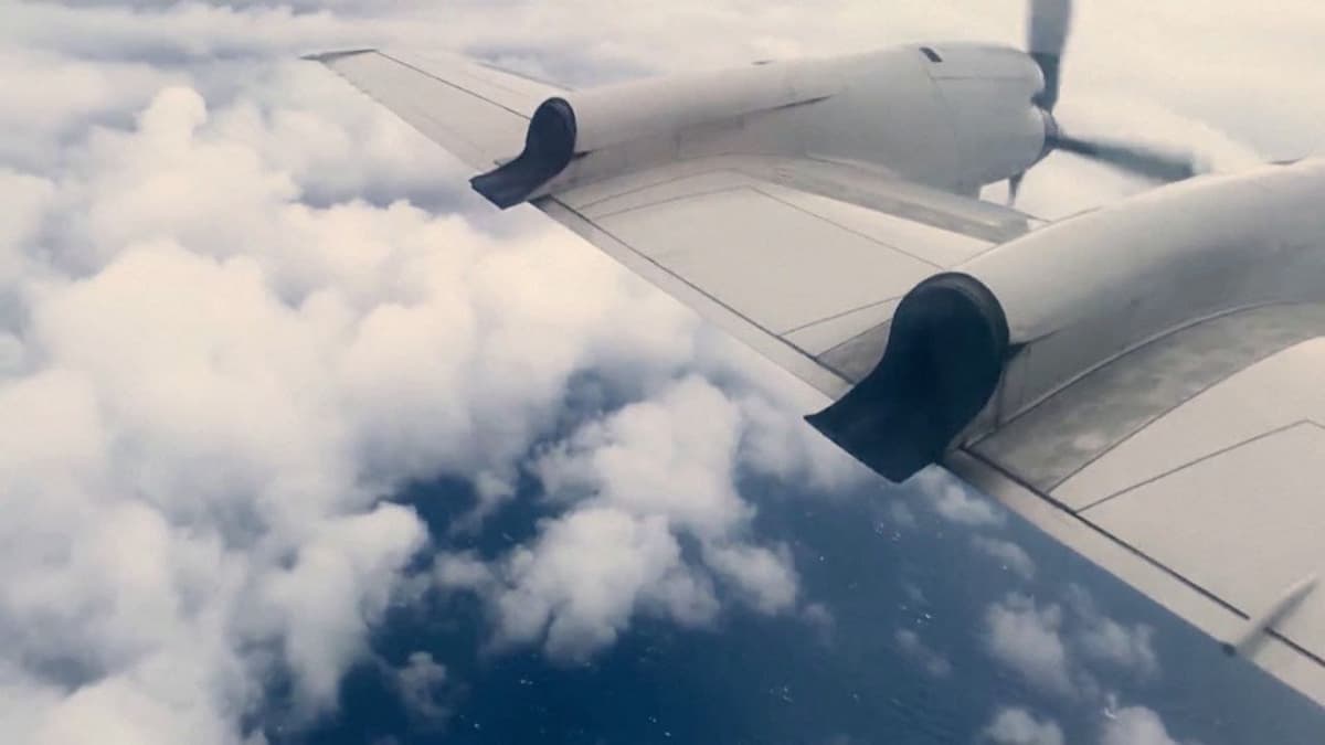 Un avión cazahuracanes de EE.UU. se adentra en el ojo de Ian