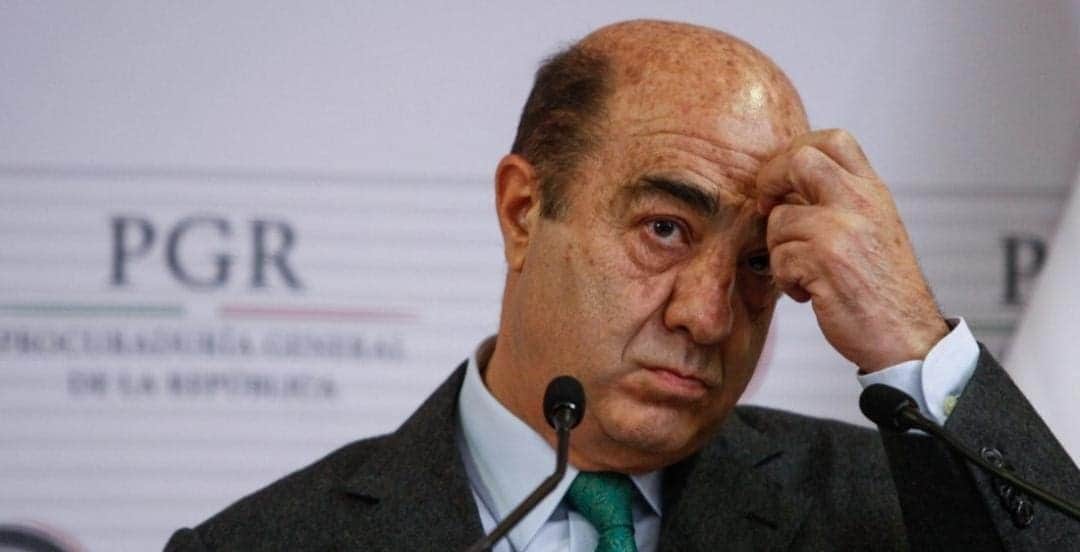 Otorgan suspensión provisional a Jesús Murillo Karam por caso Ayotzinapa