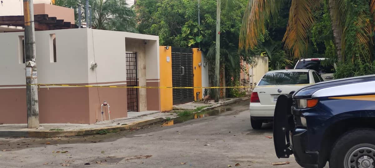 Encuentran cuerpo putrefacto en casa de Playa del Carmen; se sospecha suicidio