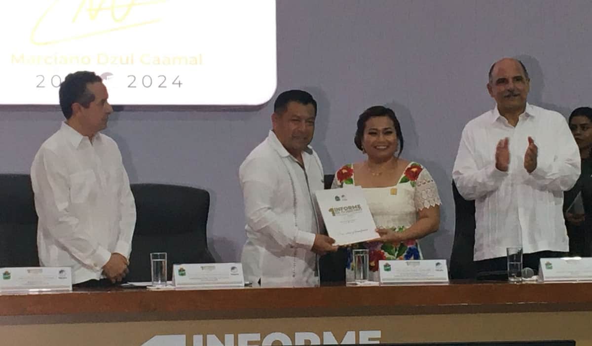 Destaca Marciano Dzul la 'recuperación de la confianza ciudadana', durante primer informe de gobierno