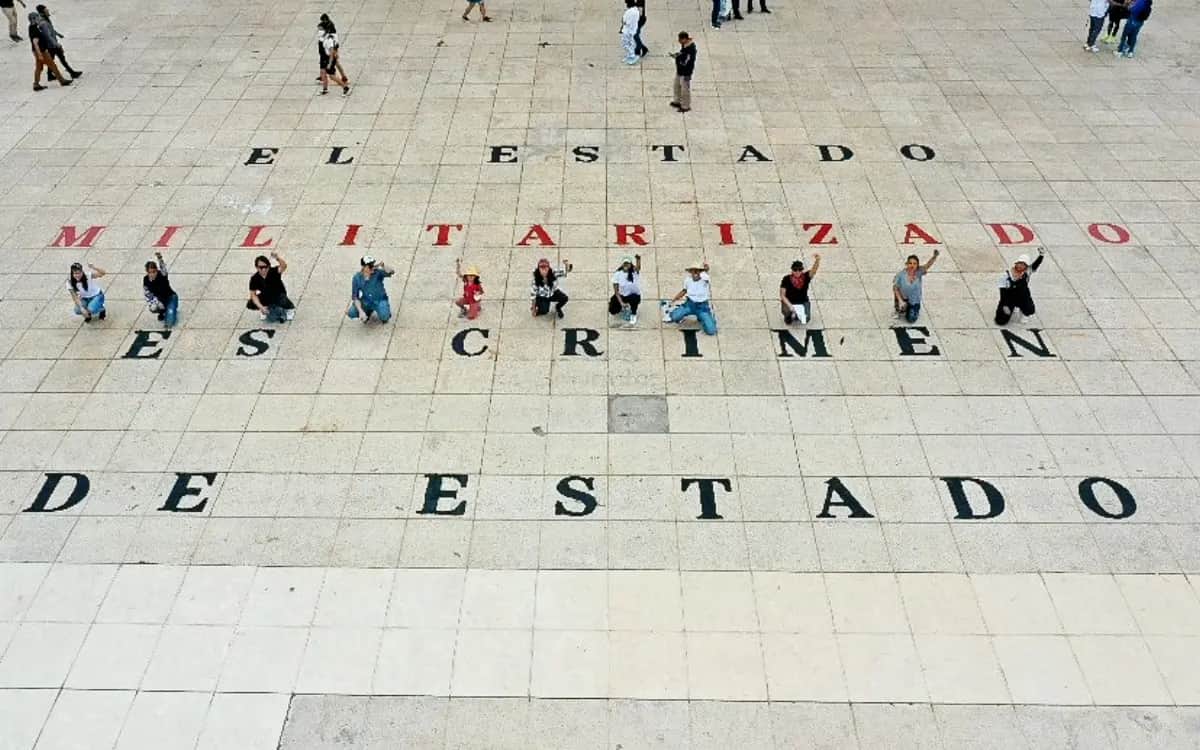 Protestan en la Glorieta de las Mujeres y el Monumento a la Revolución contra militarización