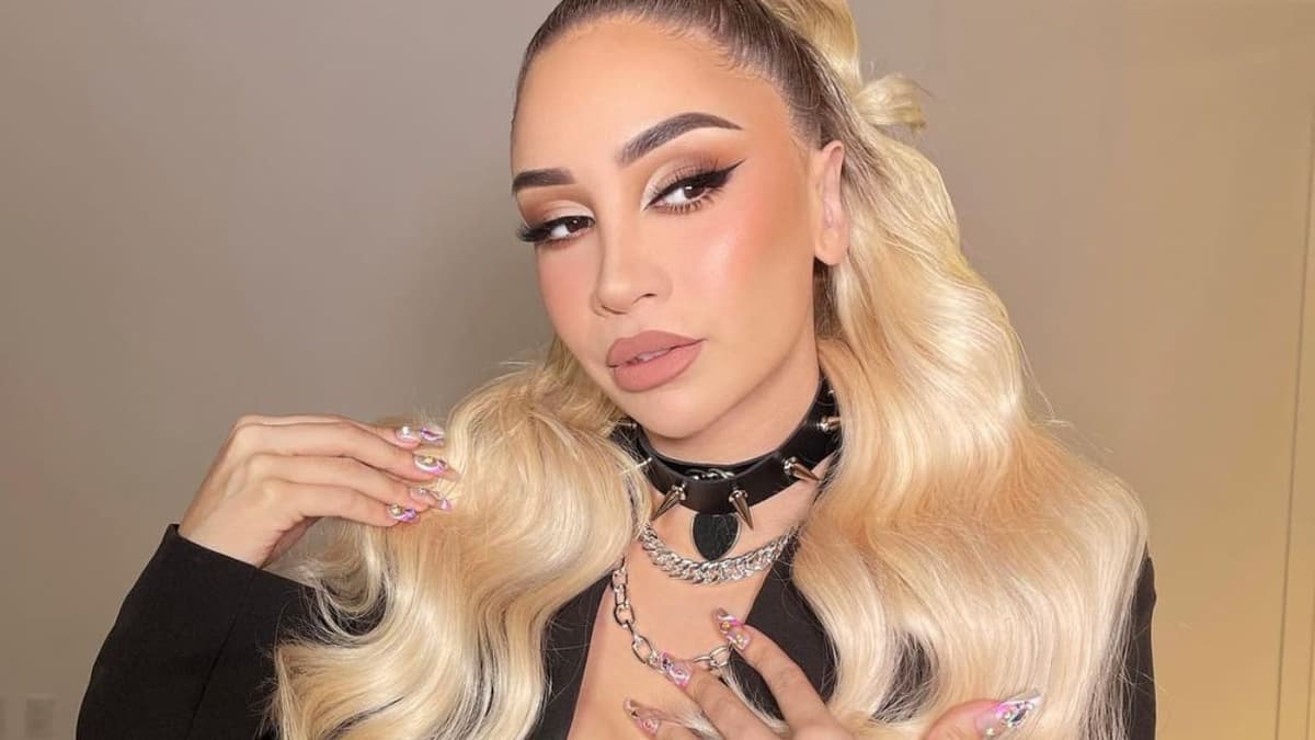 Tunden en redes a influencer Daniela Rodrice por comparar a personas sordas con perros