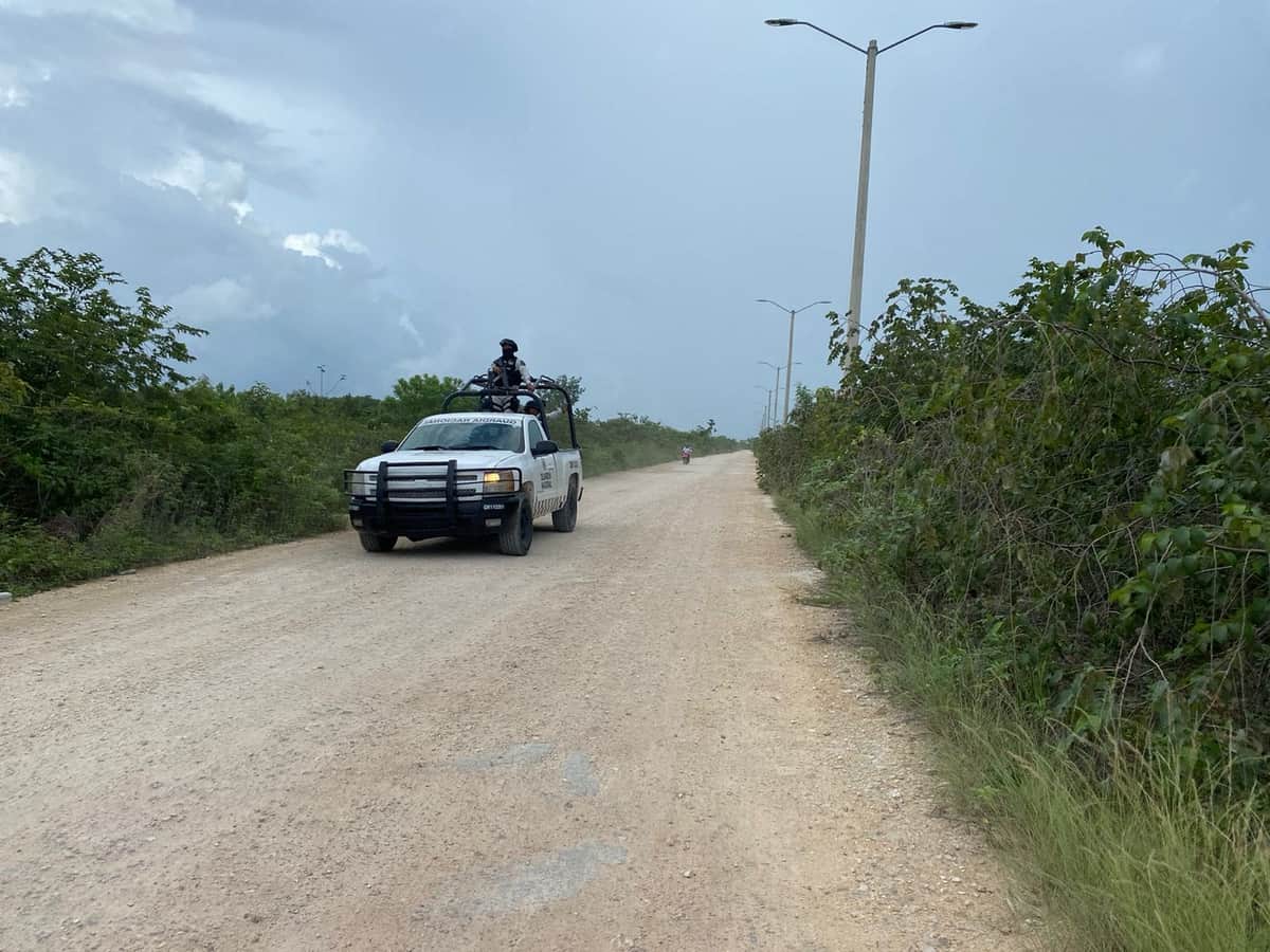 Hallan ejecutado en un camino de terracería de la Región 260 de Cancún