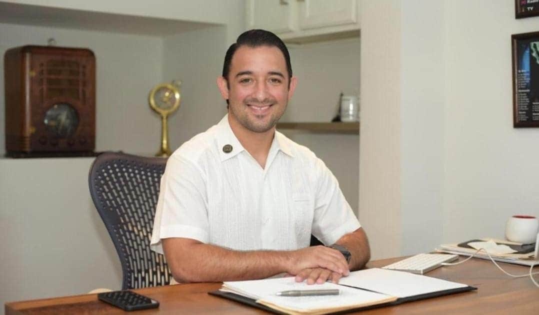 Cabildo de Benito Juárez nombra a Pablo Gutiérrez como nuevo síndico municipal