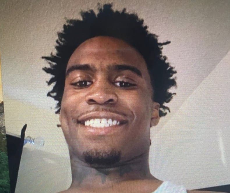 VIDEO: Sujeto dispara contra varias personas en Memphis, EEUU y lo transmite por Facebook