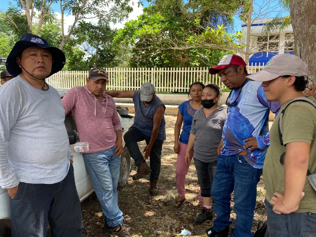 Protestan trabajadores del Tren Maya en Felipe Carrillo Puerto