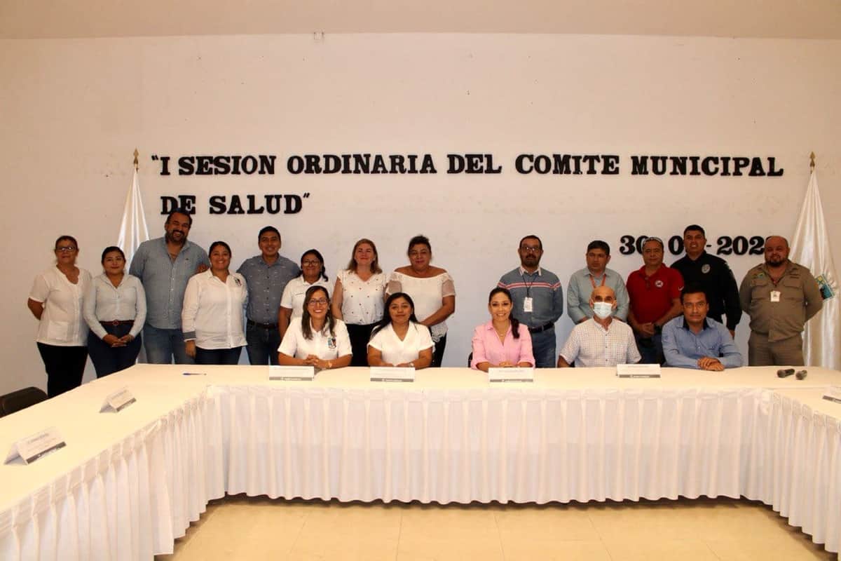 Sesiona comité de Salud de Puerto Morelos para evaluar acciones prioritarias
