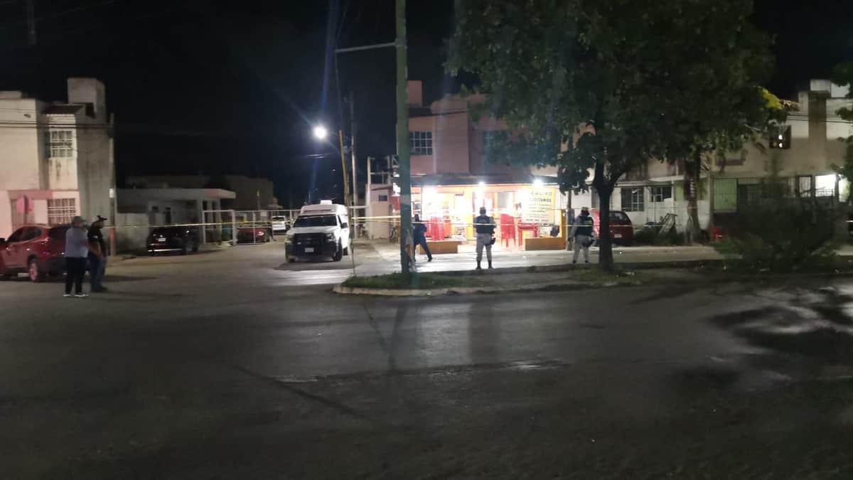 Ataque armado en taquería de Cancún deja dos muertos y un herido