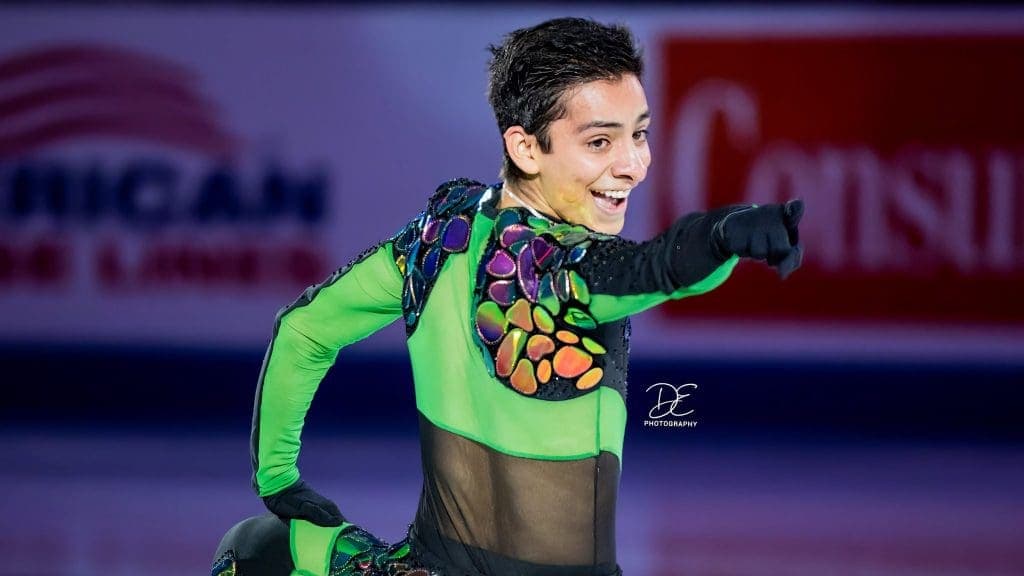 VIDEO: Donovan Carrillo presenta rutina al ritmo de “Los Luchadores” de la Sonora Santanera