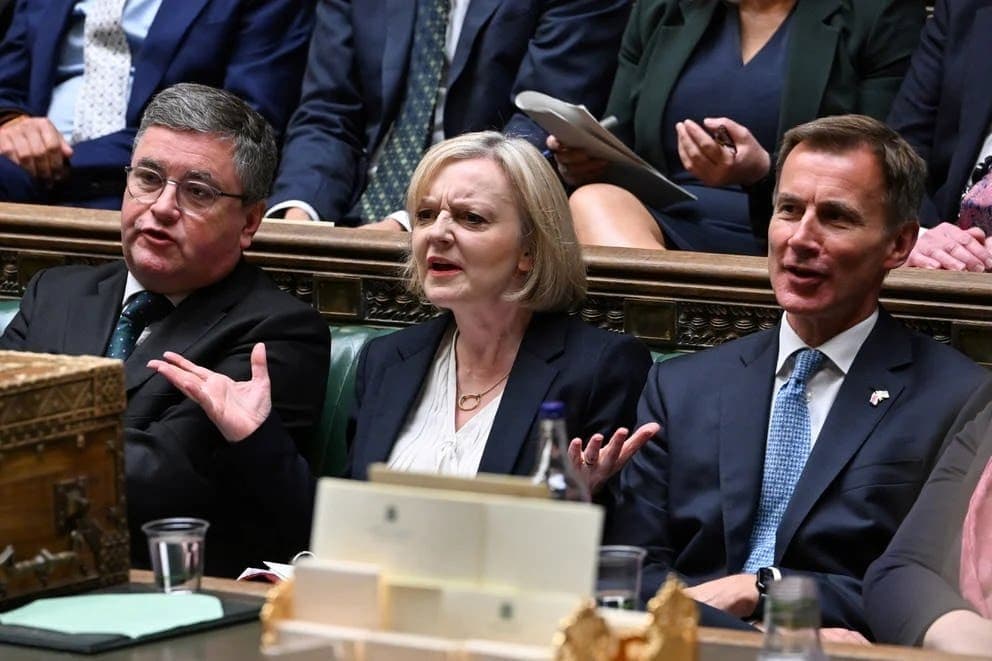 Liz Truss renunció como primera ministra del Reino Unido tras 45 días en el cargo