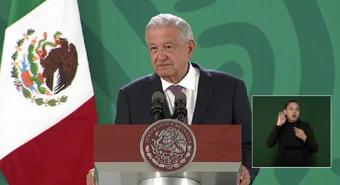 Video: AMLO impidió que titular de Sedena respondiera sobre el hackeo