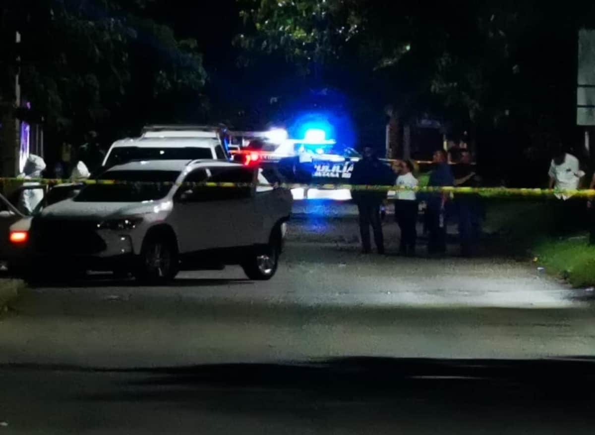 Se enfrentan policías ministeriales contra presuntos delincuentes, el saldo es una mujer muerta