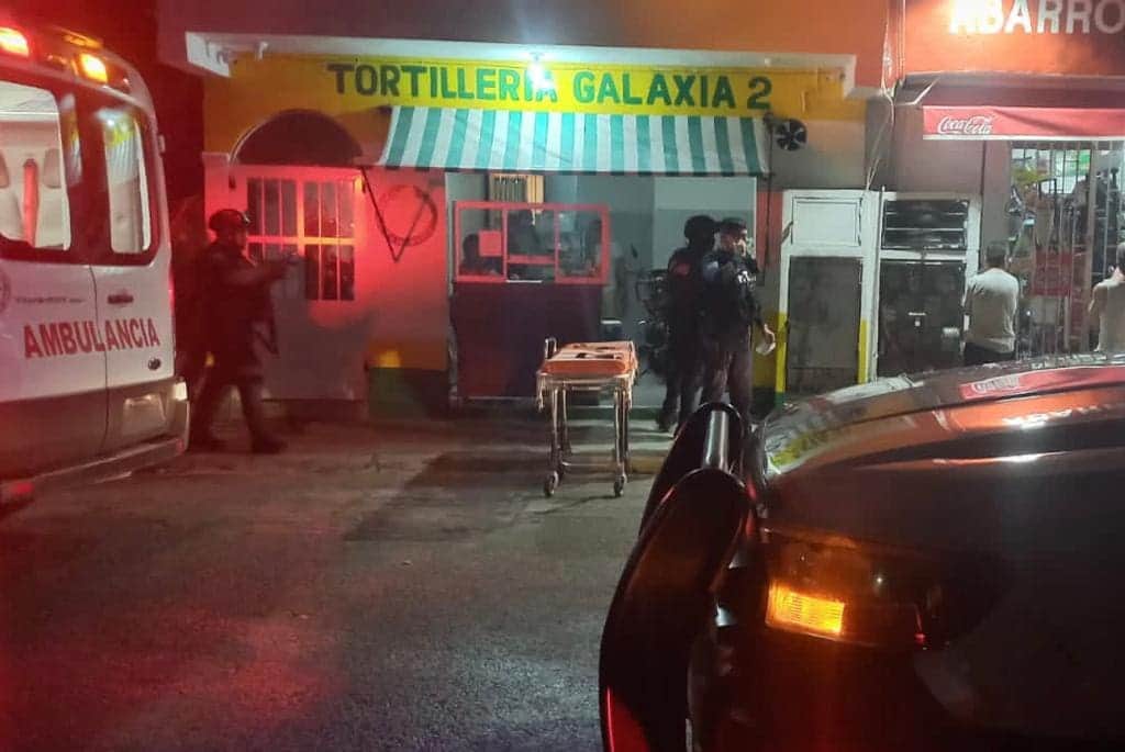 Hieren de bala a menor de edad en ataque a tortillería en Playa del Carmen