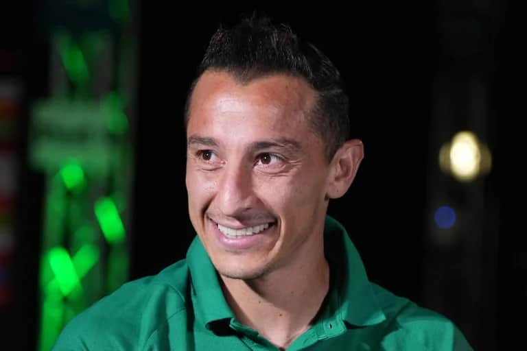 Video: Andrés Guardado defiende a Messi de 'Canelo' Álvarez
