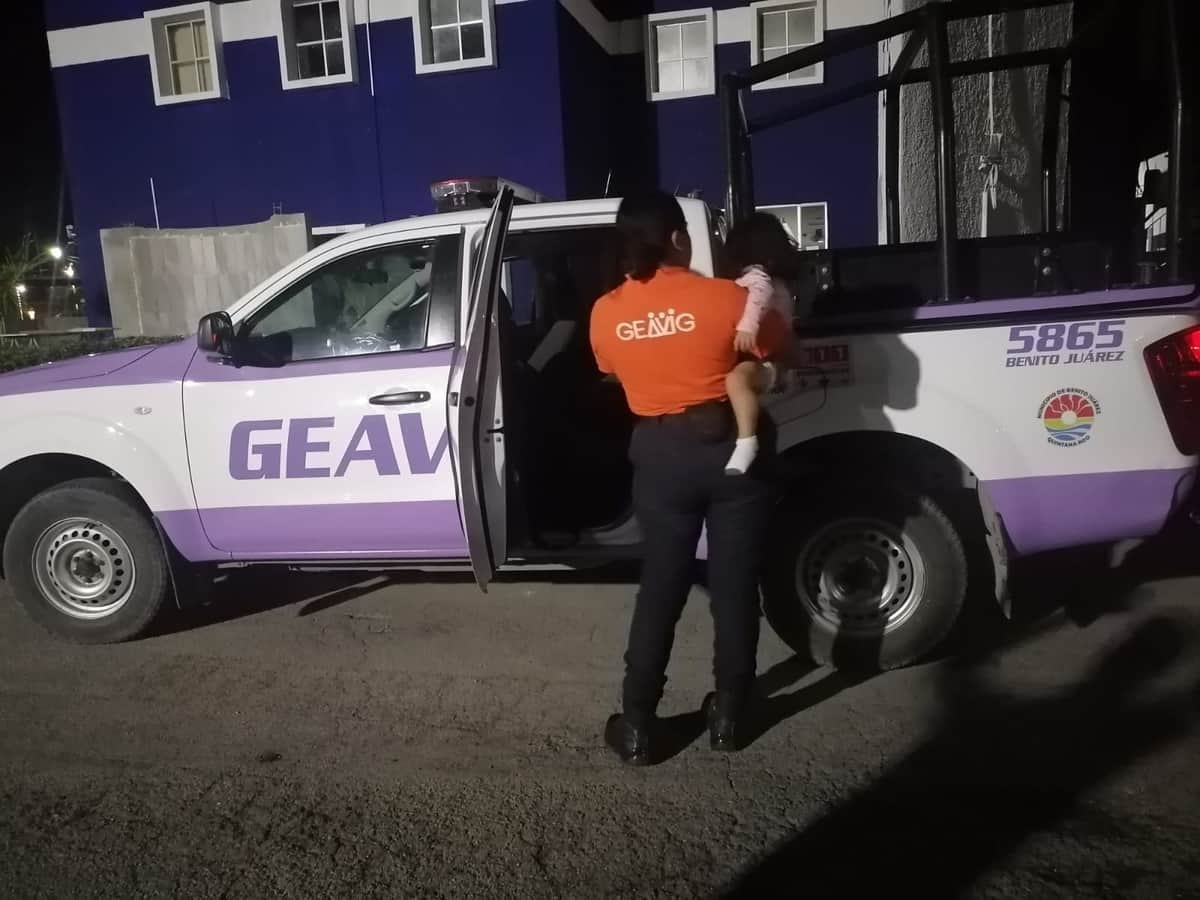 Rescatan a niña de 2 años que deambulaba sola en la Supermanzana 90 de Cancún
