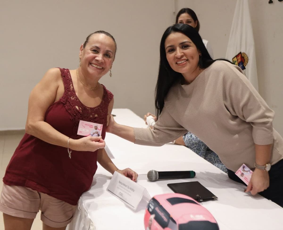 ENTREGAN PASES PARA MASTOGRAFÍAS GRATUITAS A MUJERES DE PUERTO MORELOS