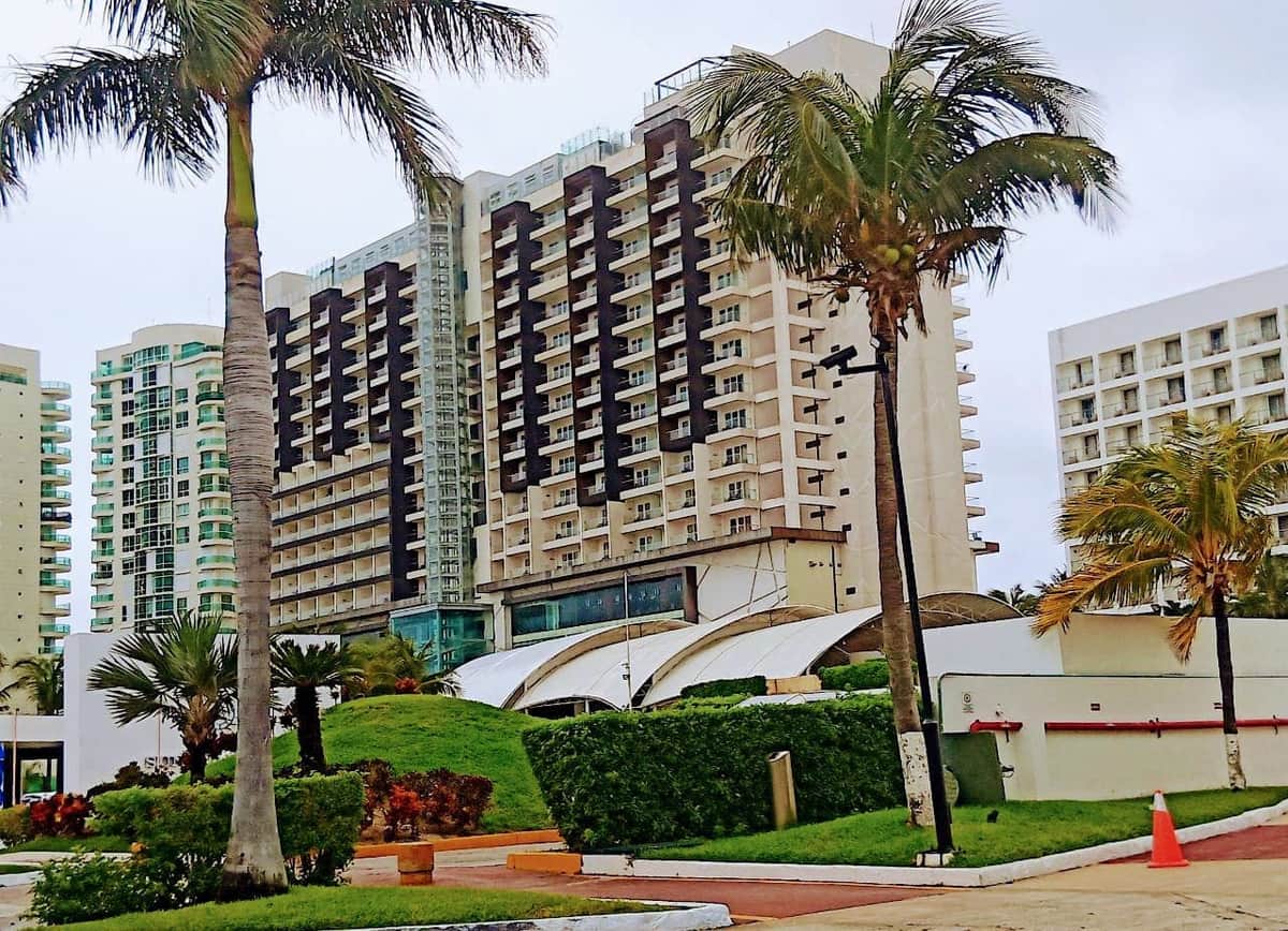 Alistan aumento salarial para trabajadores del sector hotelero del estado