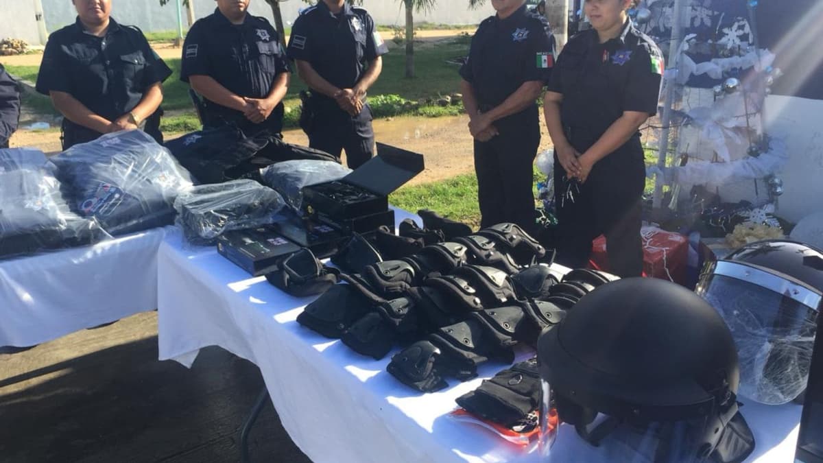 Asesoran a corporaciones policiacas en municipios, para que gestionen fondos federales