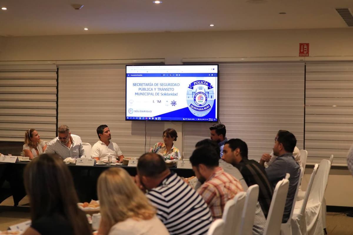 Gobierno municipal socializa acciones con empresarios