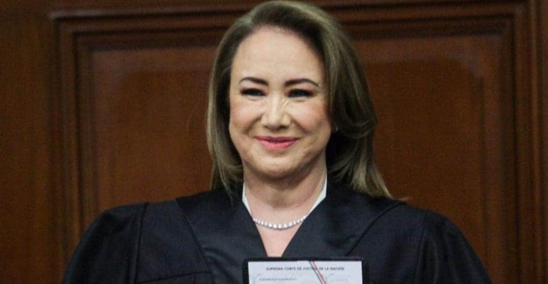 Yasmín Esquivel denunció ante Fiscalía; asegura que su tesis fue la plagiada