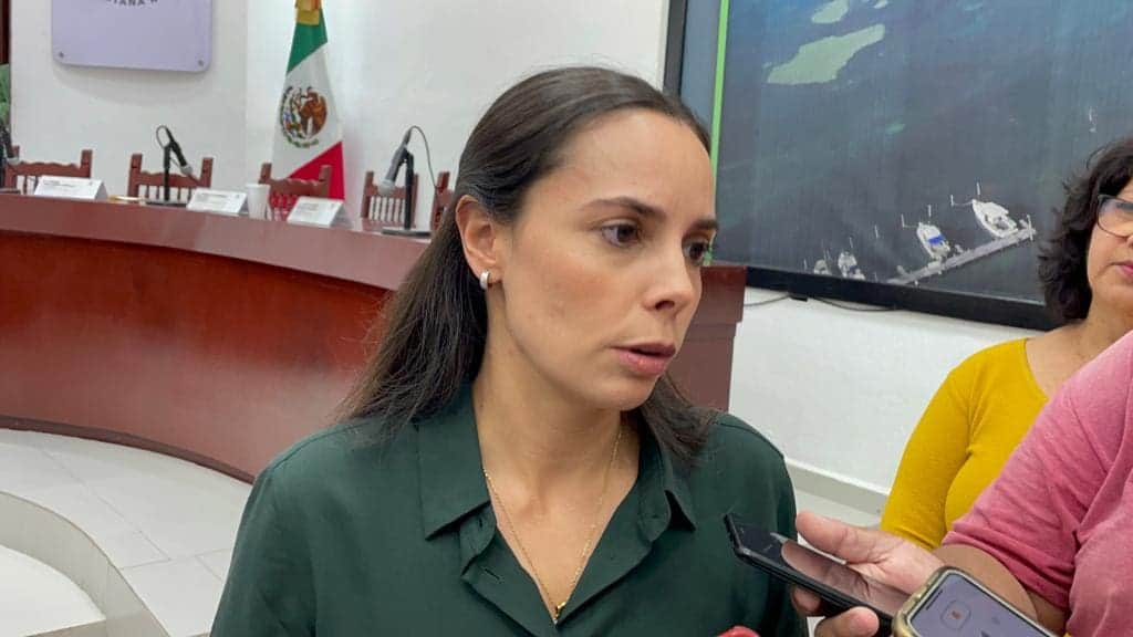 Accidentes, arribo de turistas y cierre de calles causaron caos vial en aeropuerto de Cancún: Ana Paty Peralta