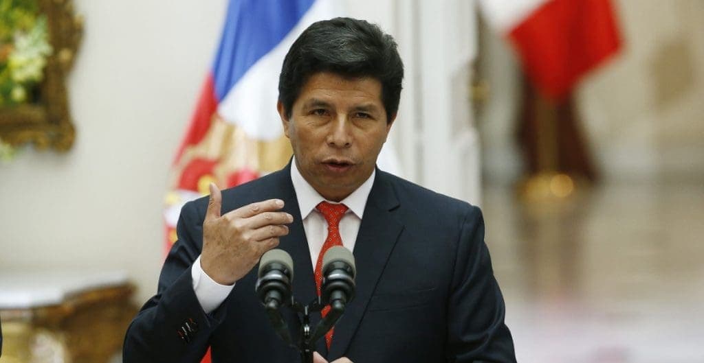 Marcelo Ebrard ofrece asilo en México al expresidente de Perú, Pedro Castillo