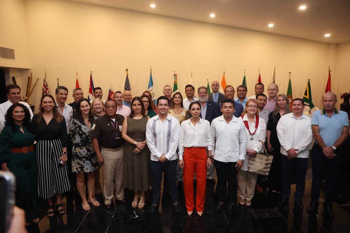 Estrecha Ana Patricia Peralta lazos con cuerpo consultar en Cancún