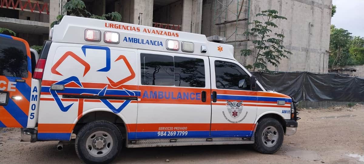Asaltan cuatro sujetos una obra en construcción en Tulum; dos mueren y otro resulta herido, tras aparente riña por botín