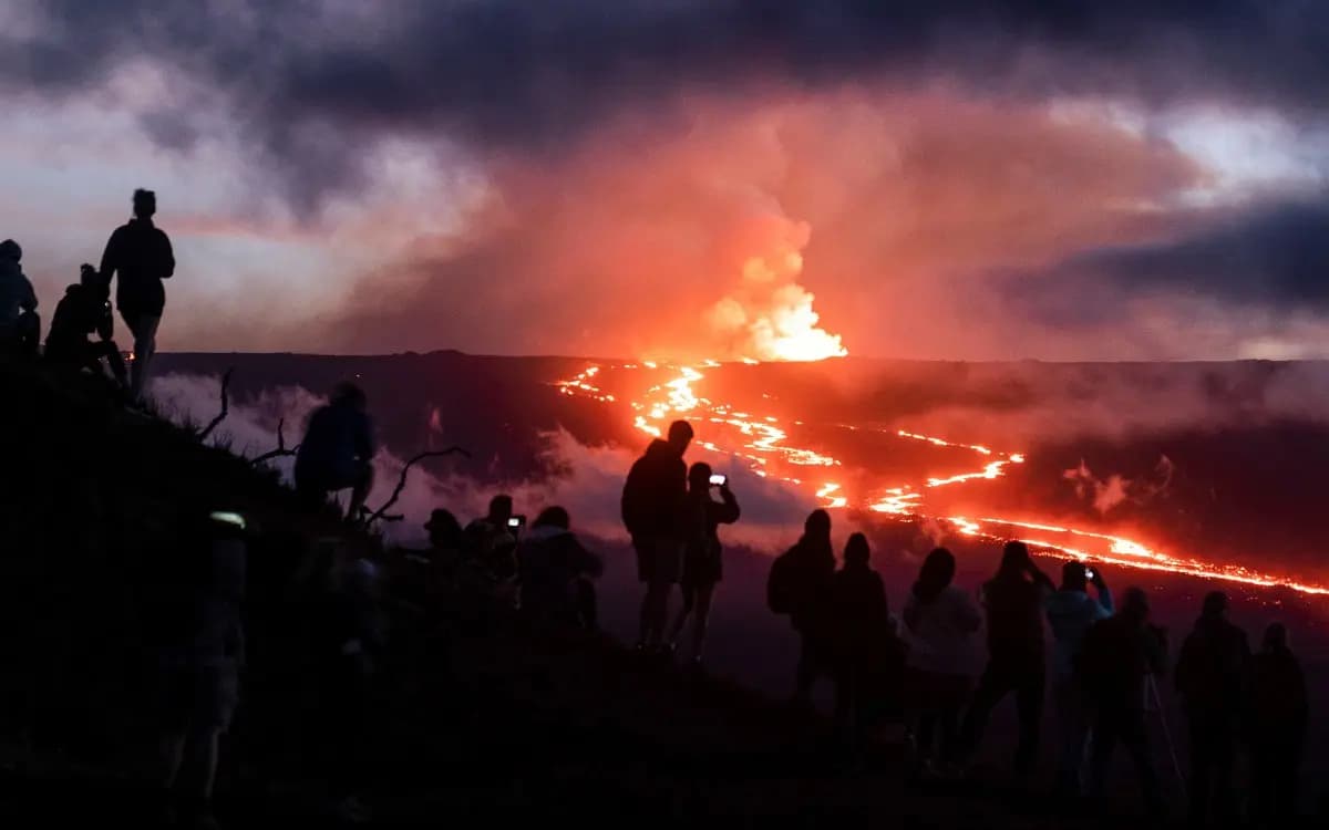 VIDEO: Entra en erupción el volcán más activo, el Mauna Loa