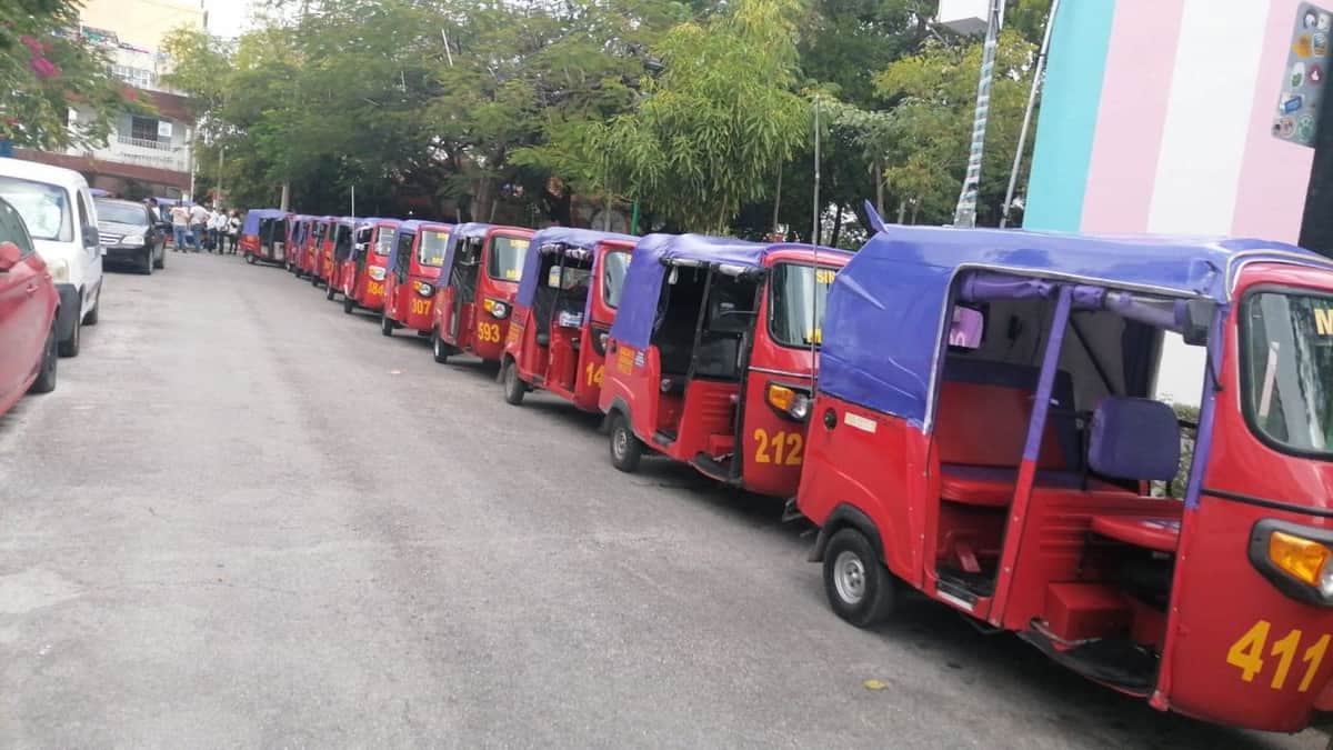 Trabajan a marchas forzadas en Cancún en el censo de mototaxistas; van al 70%