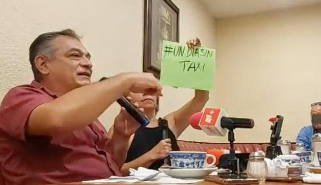 Conductores de Uber apoyan el día sin taxistas; darán servicio gratis en Cancún