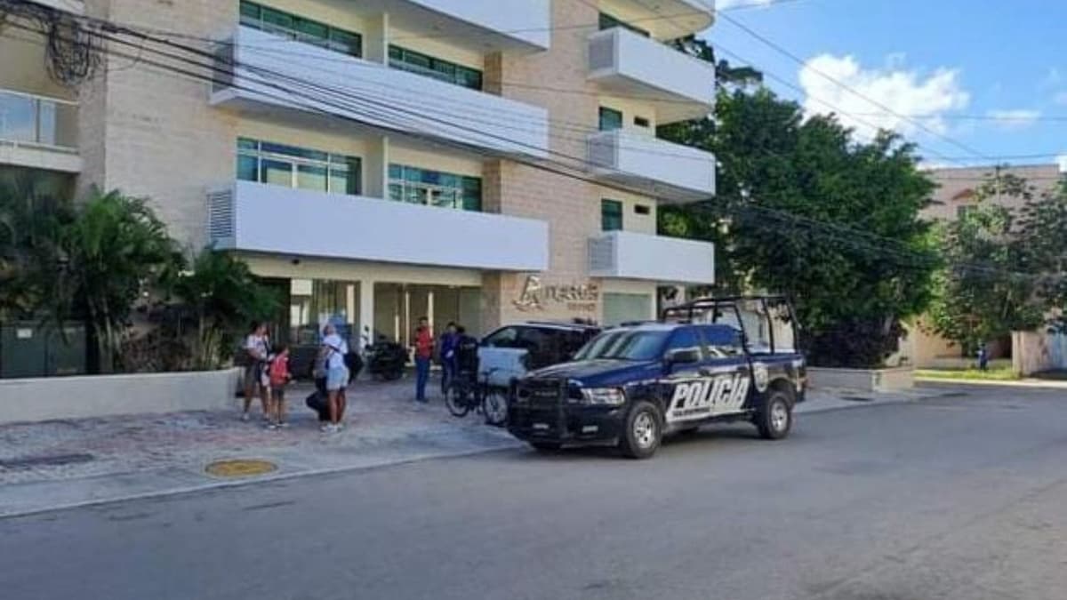 Encuentran a huésped extranjero ahorcado en el hotel Angelos de Playa del Carmen