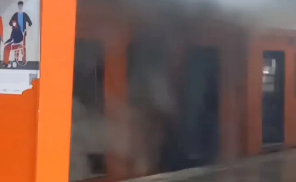 VIDEO: Se incendia vagón de la línea 5 del metro en CDMX
