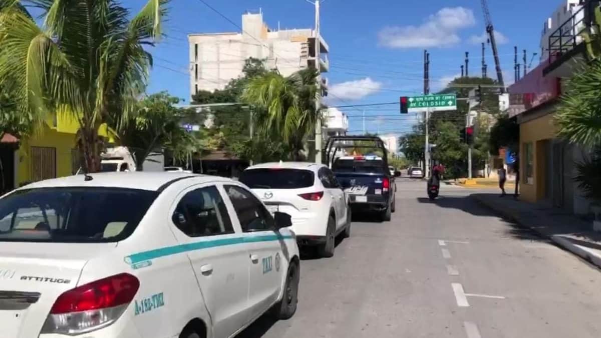 VIDEO: Movilizaciones taxistas provocan afectaciones viales en Playa del Carmen