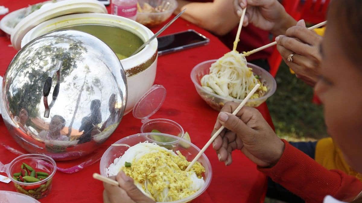 Una joven en China rompe con su novio después de que su familia le sirviera comida simple